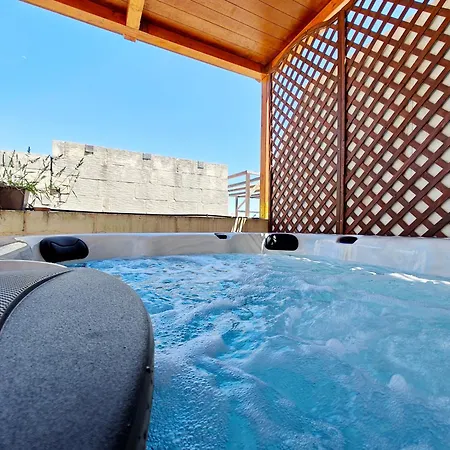 Zebbuga Deluxe Balcony 4